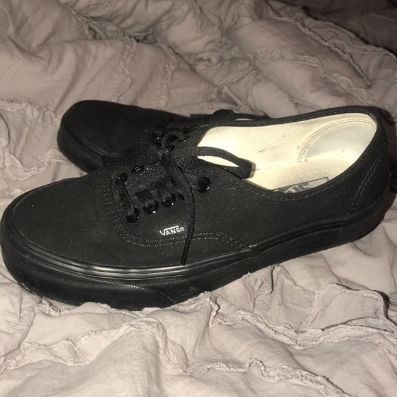 VANS - Picture 3 of 4